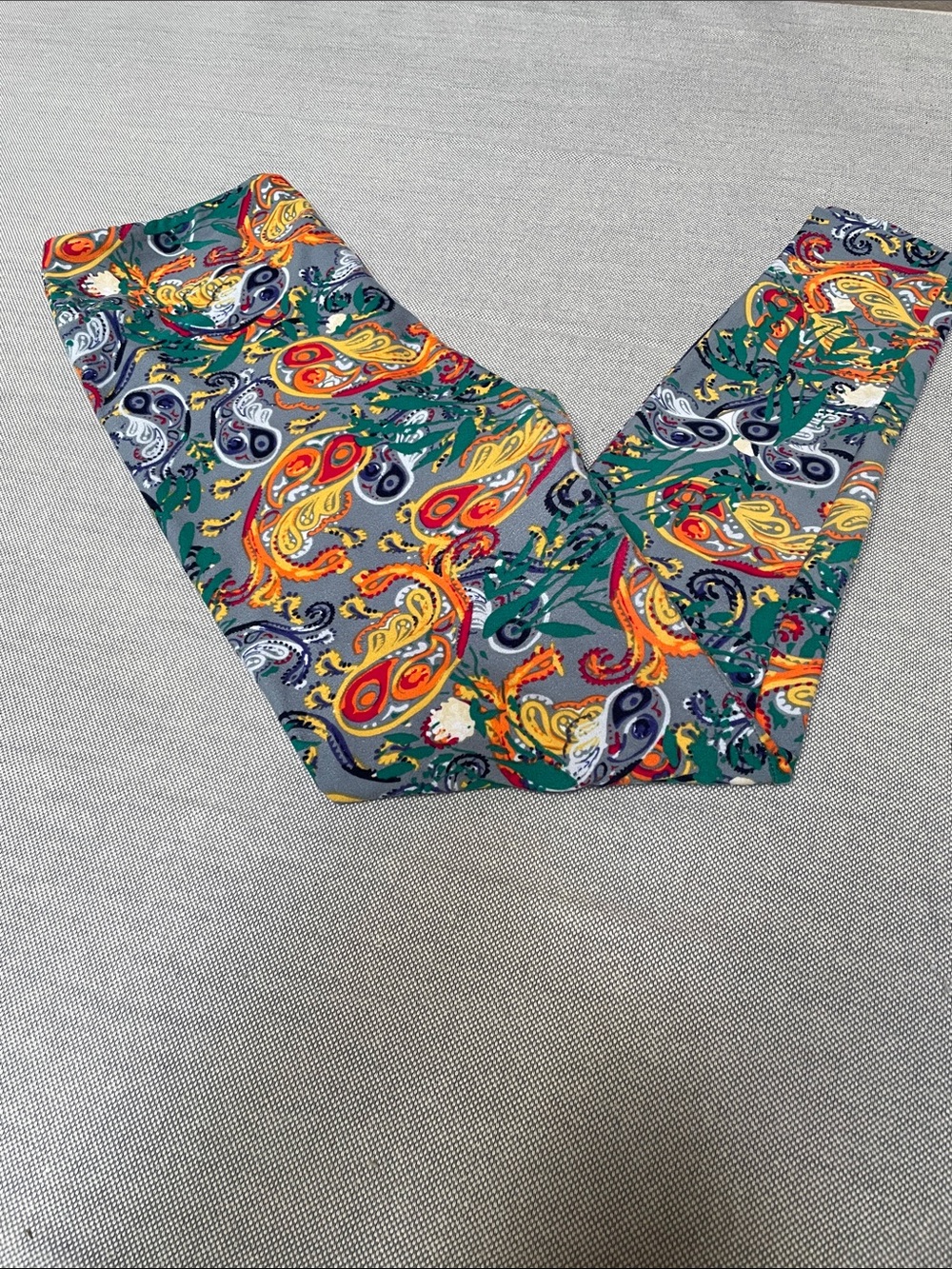 LuLaRoe OS (One Size) Paisley Leggings in Gray with Multicolor Accents